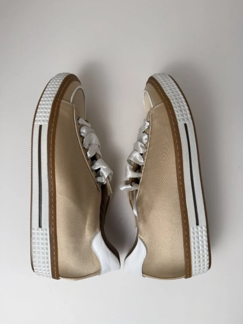 Eleventy Platform Lace Up Sneakers Beige Tan U 37/ US 7 - Picture 3 of 8